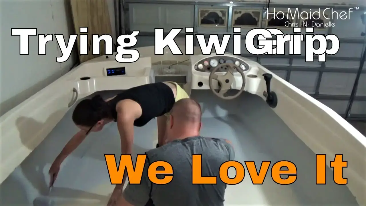 'Video thumbnail for Apply KiwiGrip And We Like It EP #37 || Bayliner Bowrider 175'
