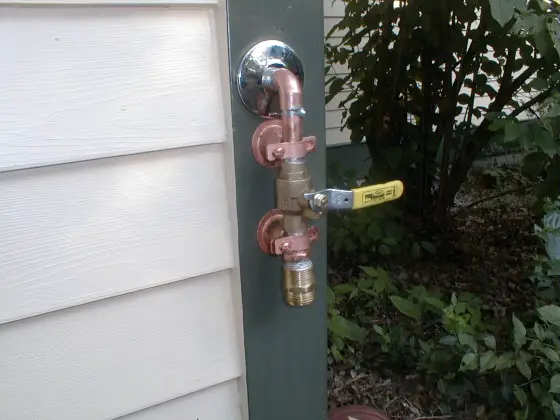 outdoor faucet leak