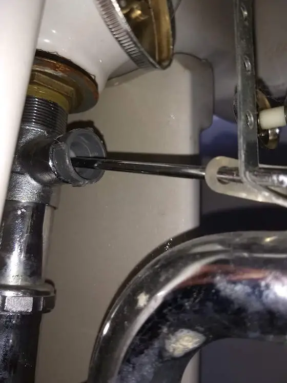 adjust bathroom sink stopper