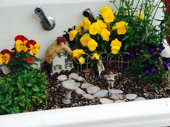 Here's a fairy garden that Donna sent me after I asked her what she was trying to do.