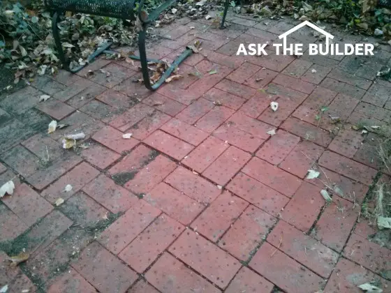 wide shot of patio with Patio Pavers