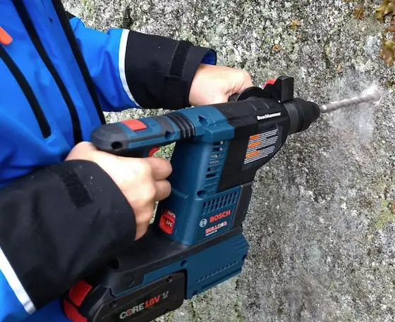 bosch bulldog hammer drill GBH18V