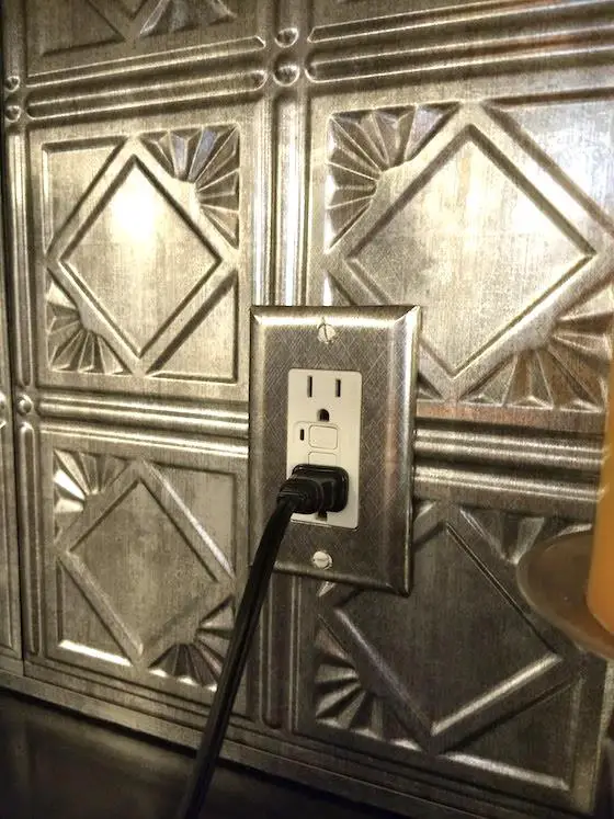 Metal Backsplash Outlet