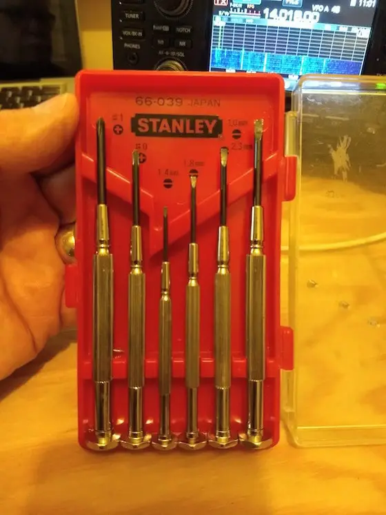 small screwdriver set