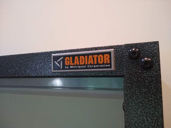 gladiator foldaway work station