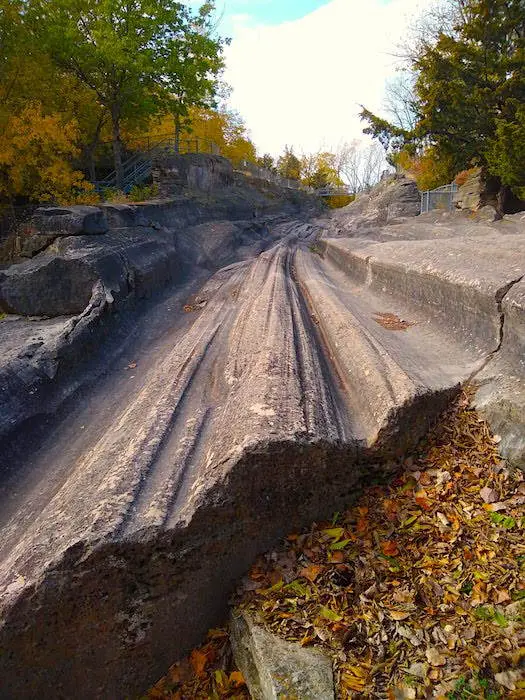 glacier grooves near Toledo, OH