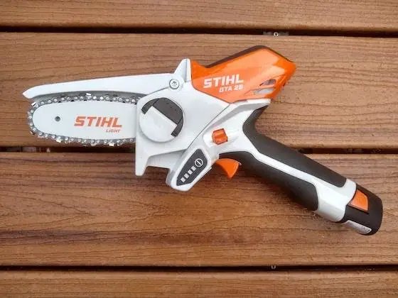 mini-Stihl-saw