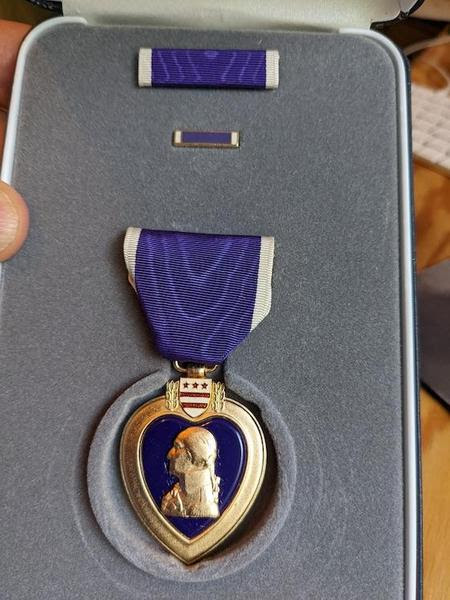 melvin carter purple heart medal