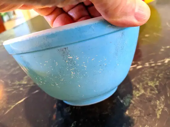 pyrex bowl missing lead paint