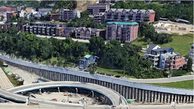 mt adams cincinnati I-71 retaining wall