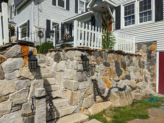 stone retaining wall