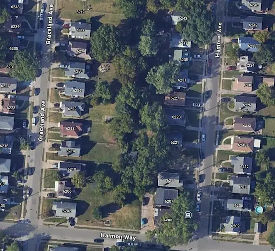 satellite view of Golf Manor