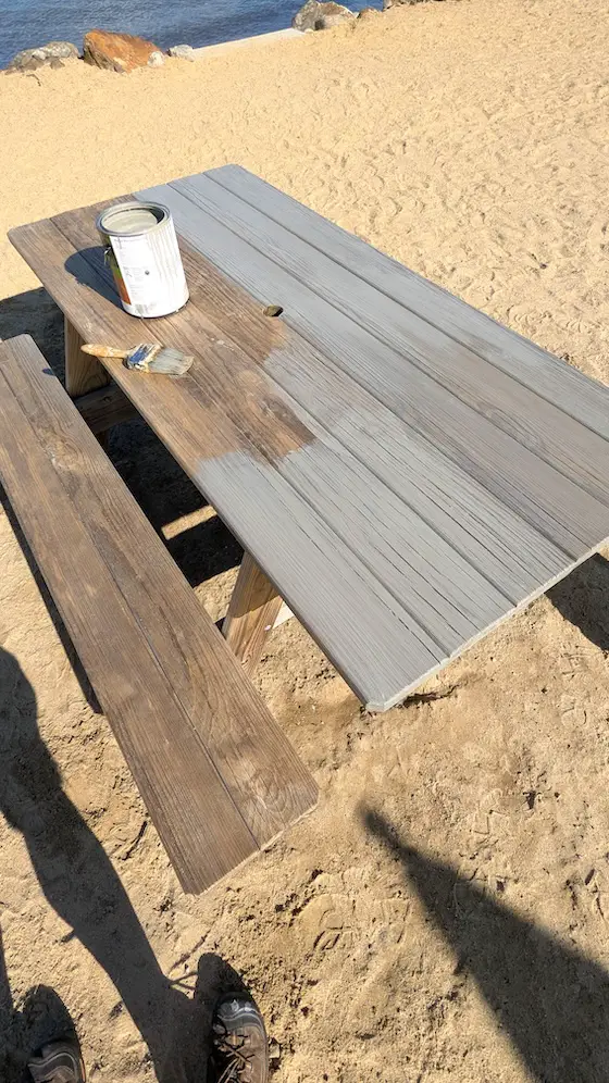 wooden picnic table cleaning and sealing